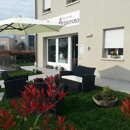 Aparthotel Borgo Sabbionara 3*